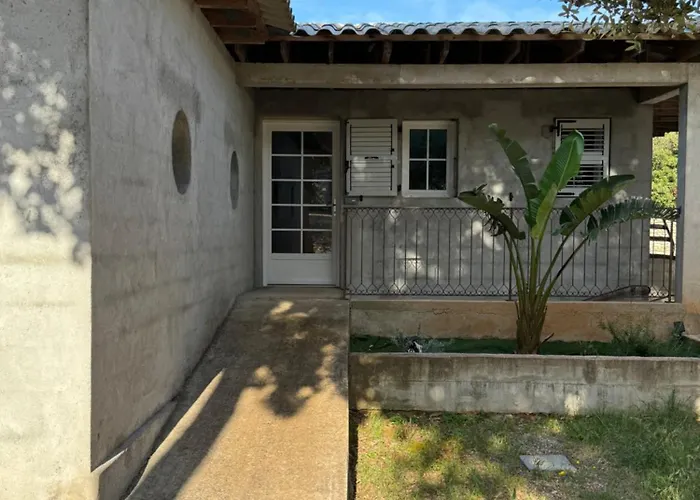 Casa de Férias Ratino Bonifacio (Corsica)